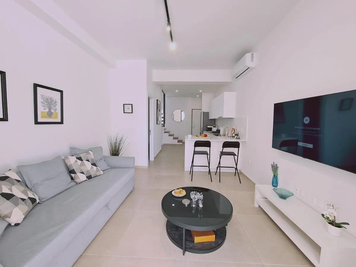 Stay Anemone 20 Protaras